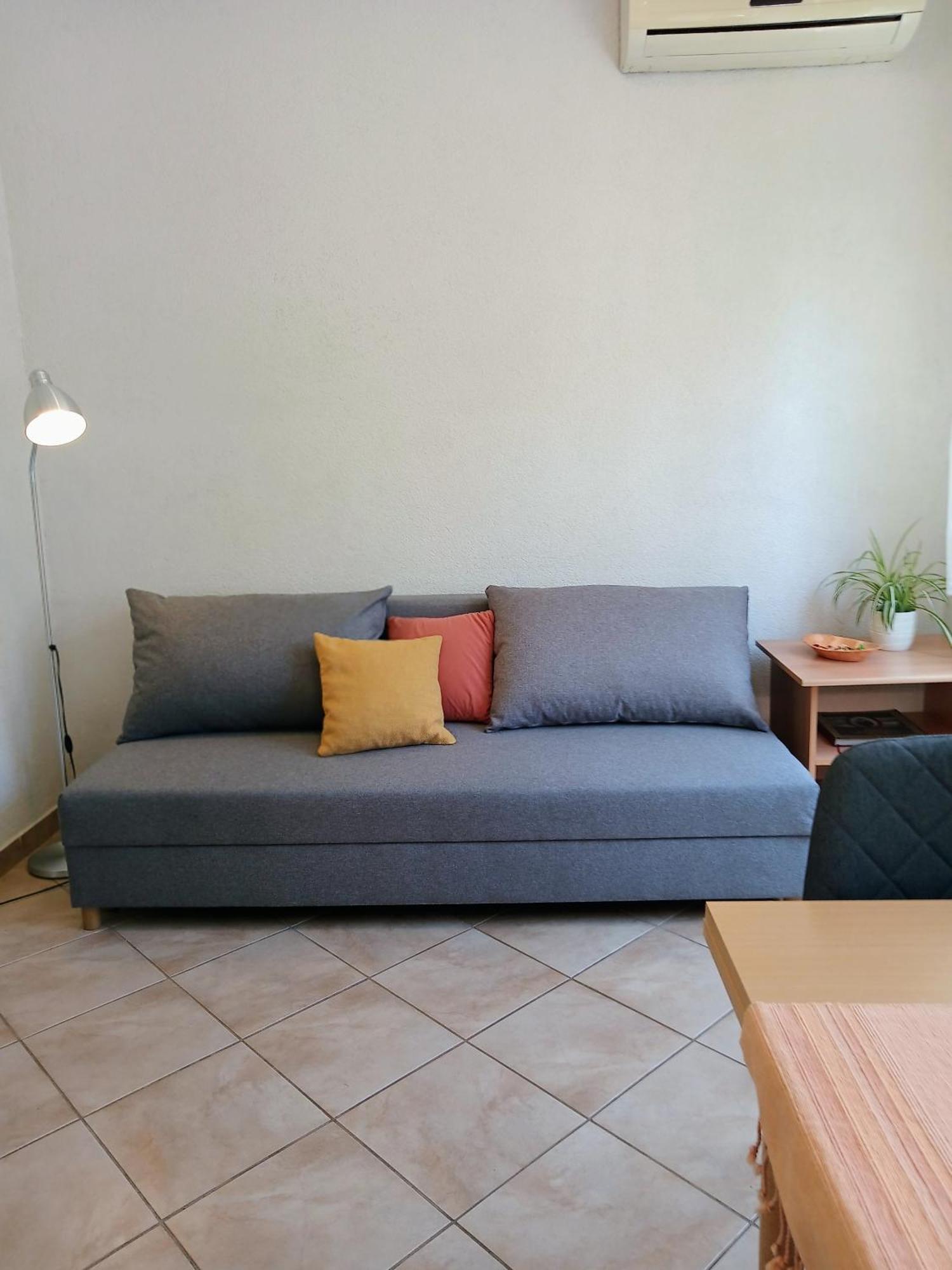 Apartma Jadranka Ivana *
