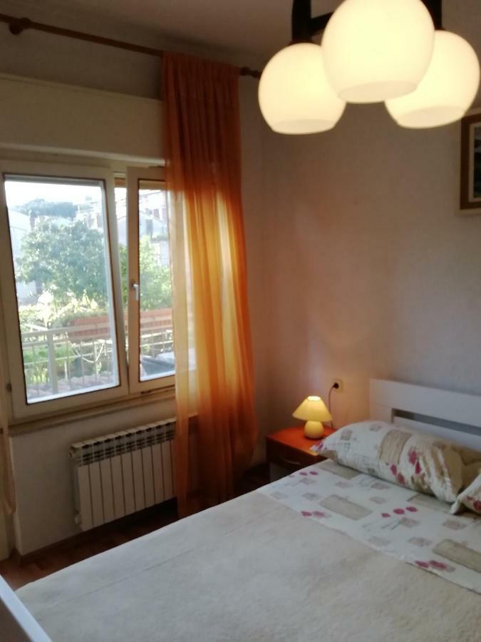 Apartma Jadranka Ivana *